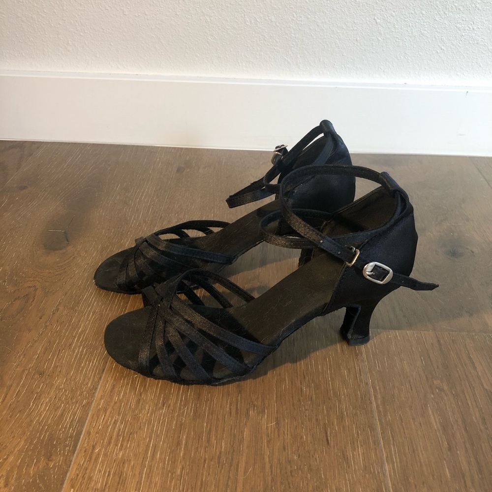 Women’s Salsa and Ballroom Dance Shoes size 7